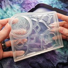 Load image into Gallery viewer, Mandala Paint Palette - Silicone Paint Tray